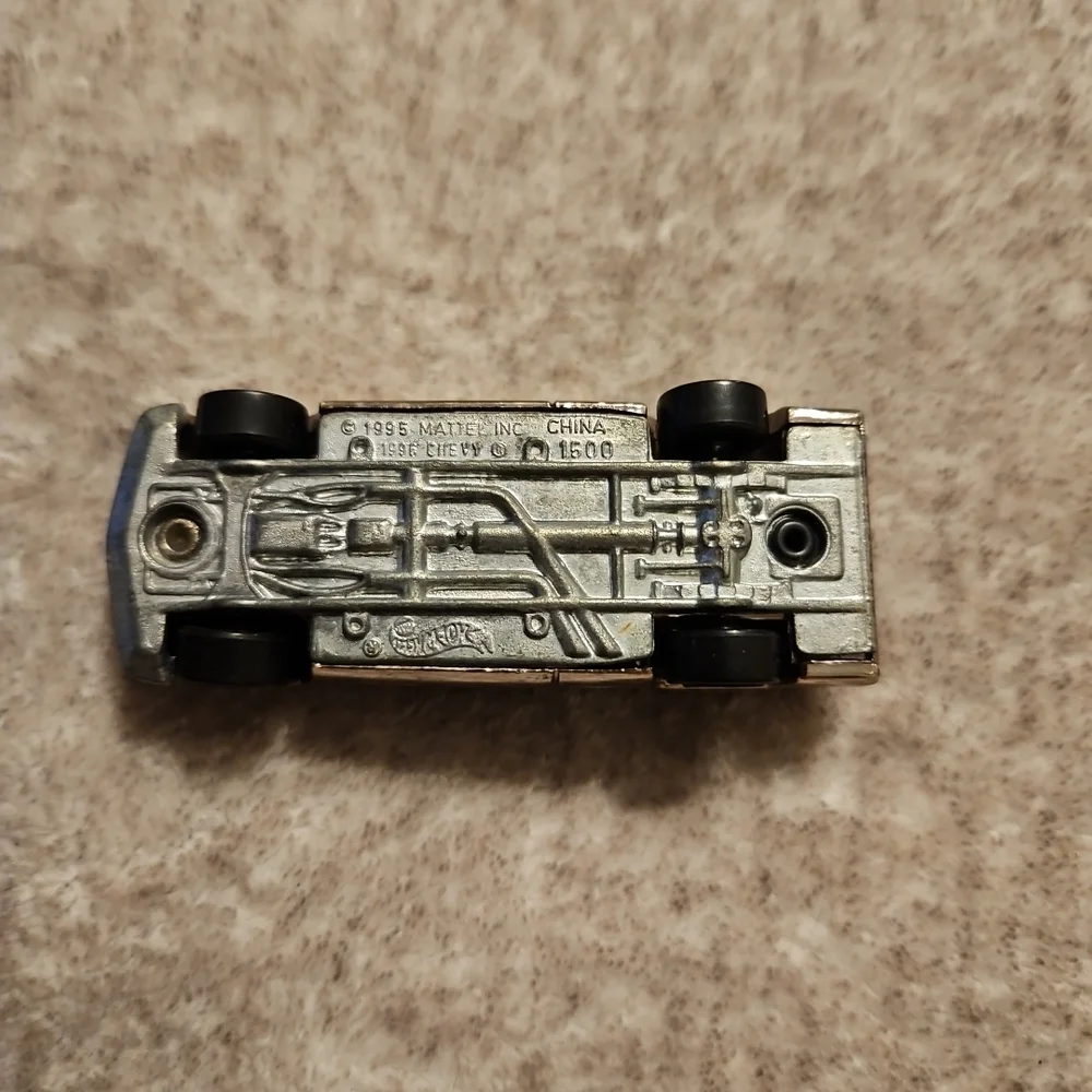 HOT WHEELS MATTEL 1995 CHINA CHEVY 1500 PICK UP CROME SILVER  VINTAGE (ZL-C)